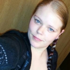 Meet your Posher, Briana